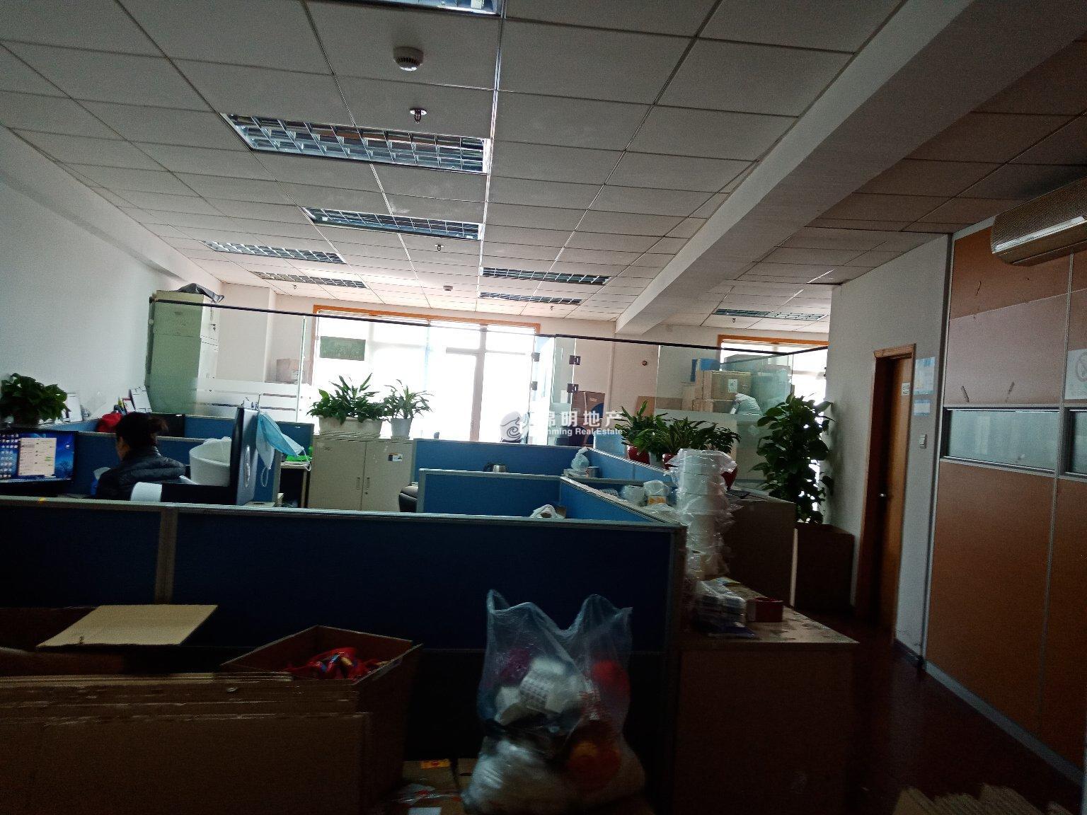 万体馆徐汇晶典大厦158平米写字楼出租